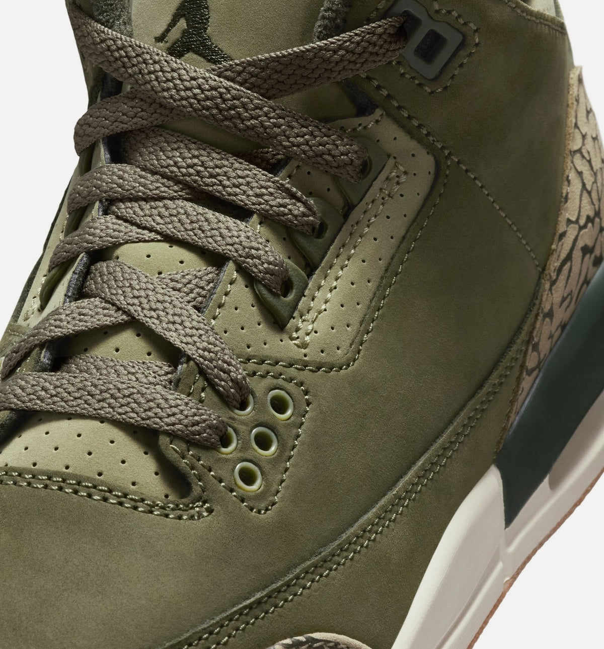 Air Jordan 3 Retro Medium Olive GS Sneakers