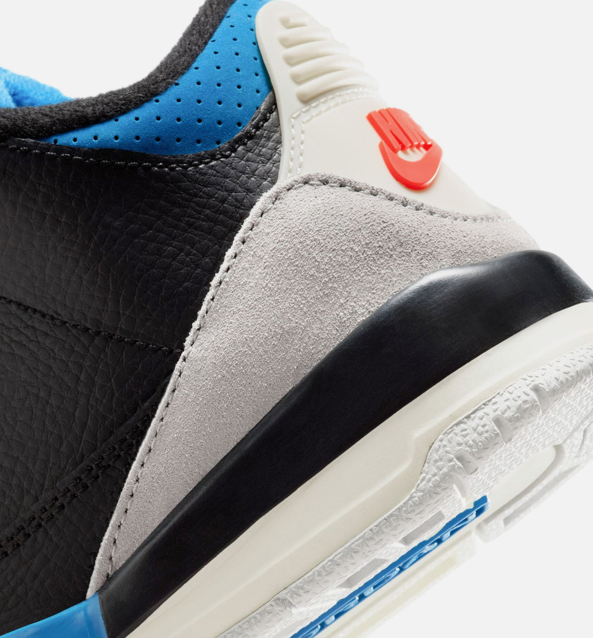 Air Jordan 3 Retro OG Rare Air Preschool Sneakers