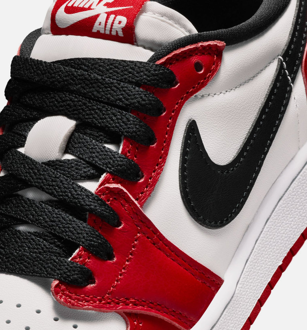 Air Jordan 1 Retro Low OG Chicago GS Sneakers