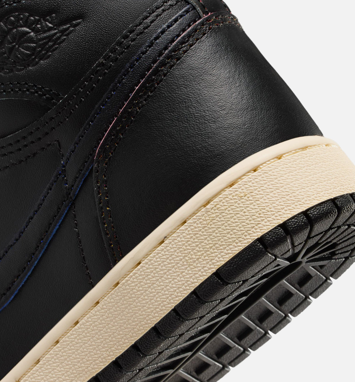 Air Jordan 1 Retro High OG GS Sneakers | Black/Black/Muslin