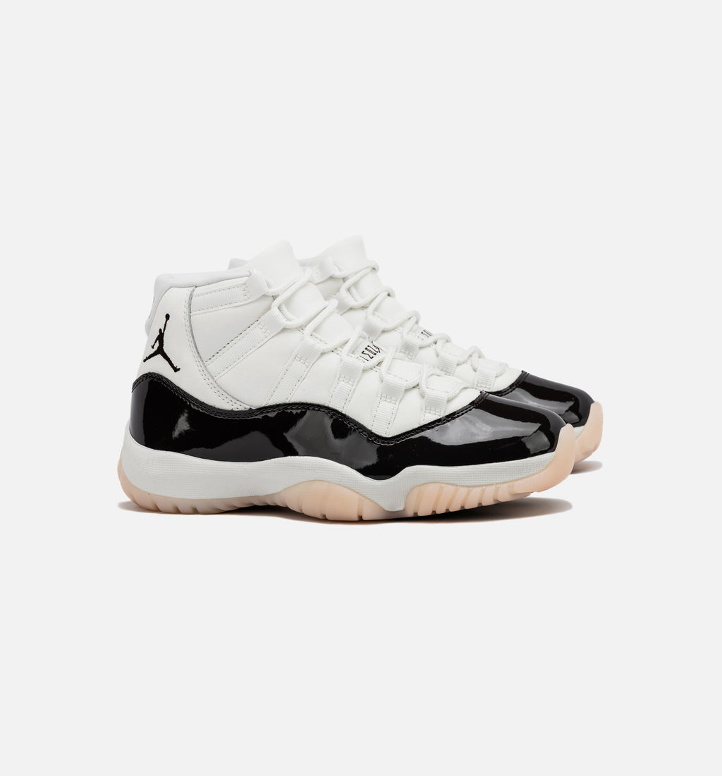 Air Jordan 11 Retro Neapolitan Women's Sneakers